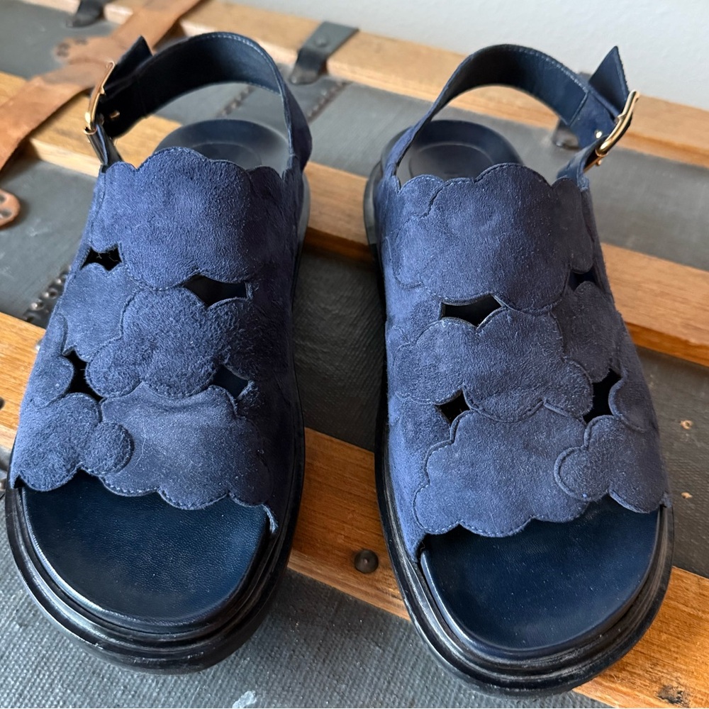 Marni Fussbett blue suede sandals